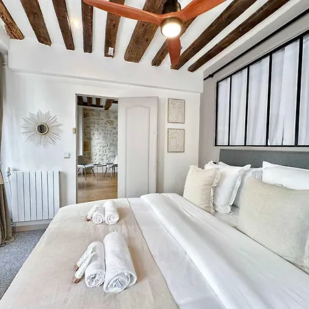Brand New In Le Marais *