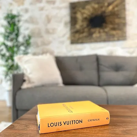 Brand New In Le Marais Lägenhet